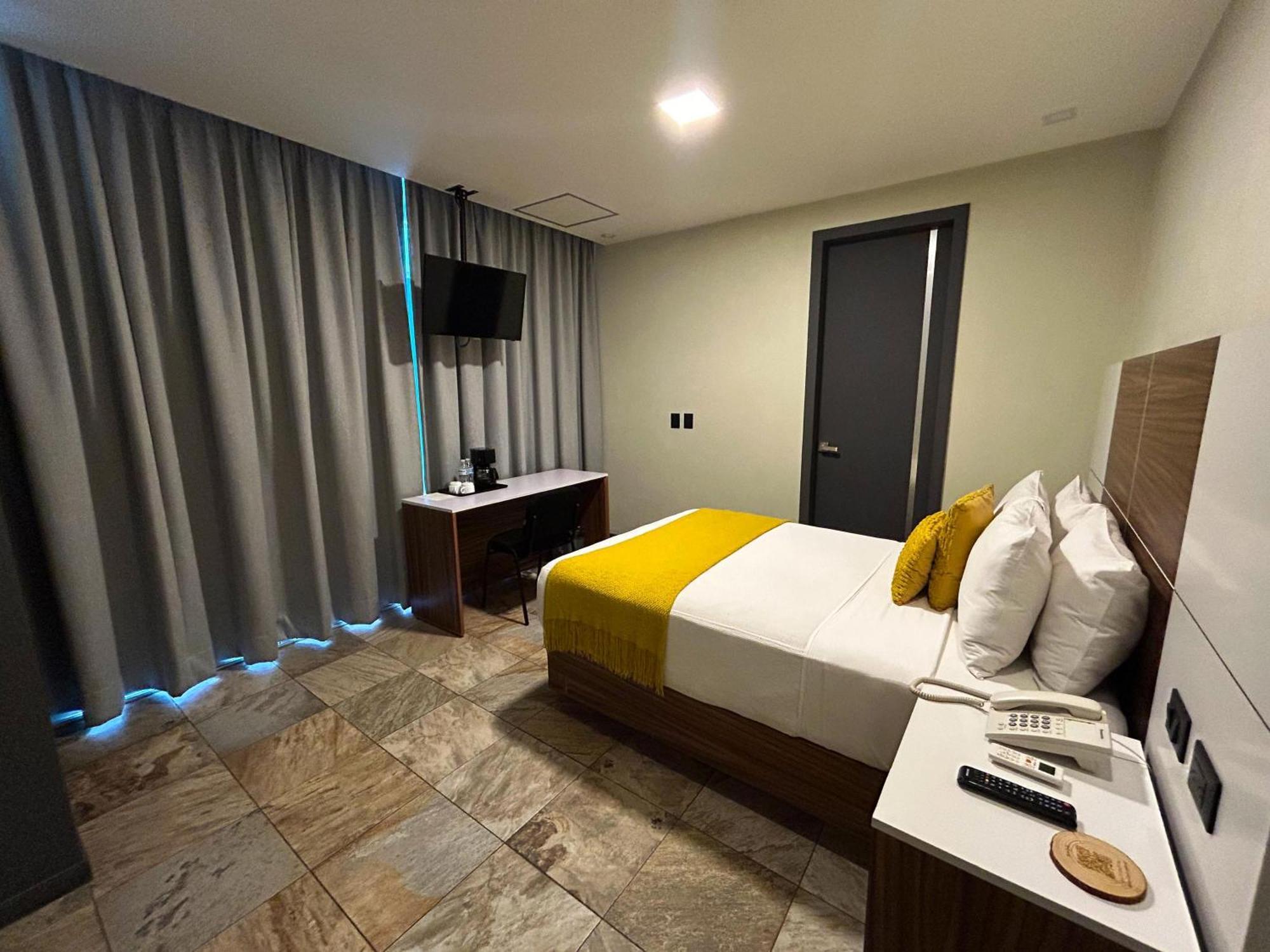 Hvh By Yaxche Hotel 4*